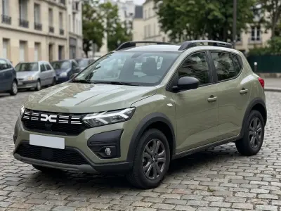 داسيا سانديرو (Dacia Sandero)